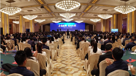 奧威亞：揚(yáng)帆再起航，再戰(zhàn)新征程，開創(chuàng)新輝煌